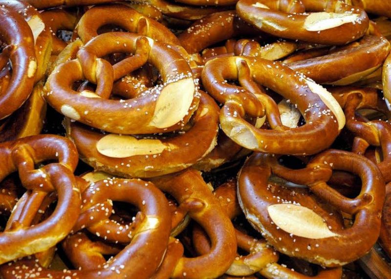 Brezel.thumb.jpg.28a59d51abf1b468d9c37a4a2522c9e4.jpg